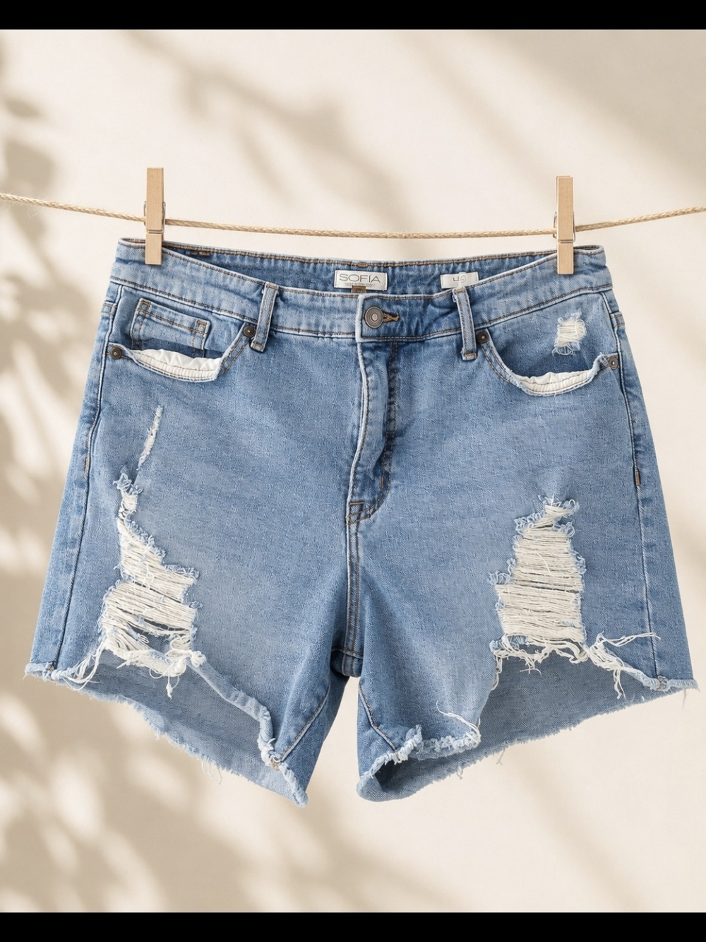 sofia by sofia vergara Light Blue Distressed Denim Jean Shorts Size 18